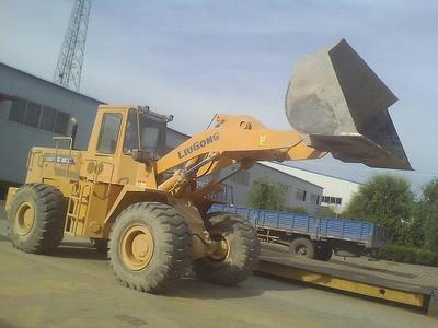 天津順通飛翔工程機械銷售中心 專業(yè)提供優(yōu)質二手50鏟車及豐富樣板圖